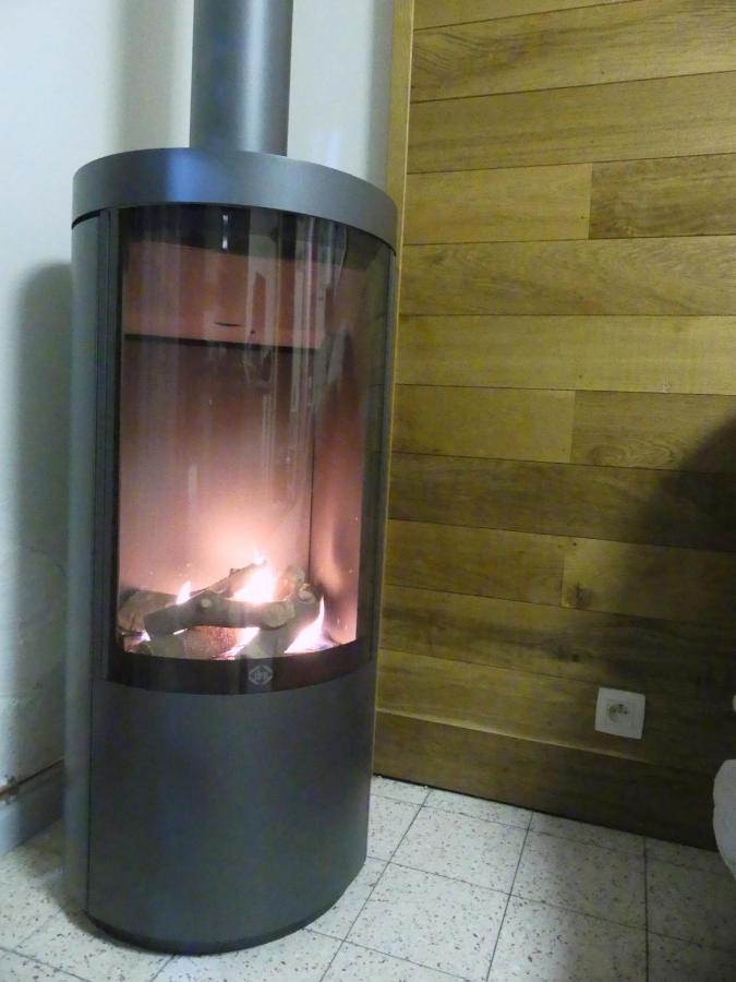 Au Repaire Des Ecureuils Villa Waulsort Ngoại thất bức ảnh